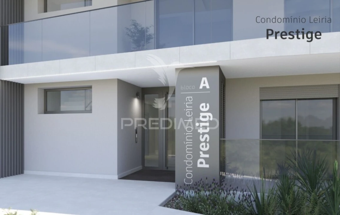 Apartamento T4 para Venda em Parceiros e Azoia Foto 3