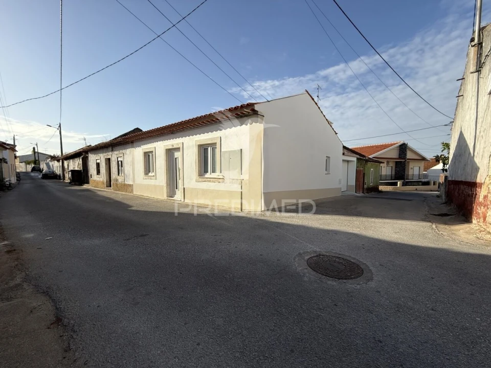 Moradia T2 para Venda em Alcanena e Vila Moreira Foto 2