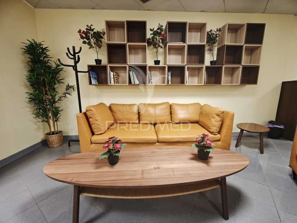 Prédio para Arrendamento em Faro (Sé e São Pedro) Foto 20