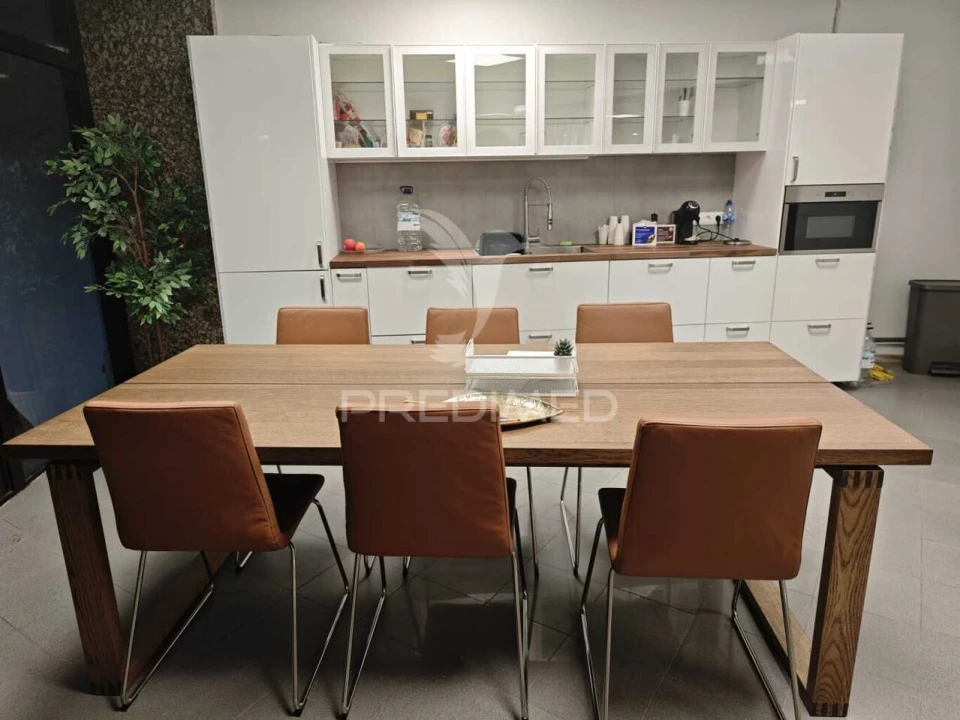 Prédio para Arrendamento em Faro (Sé e São Pedro) Foto 16