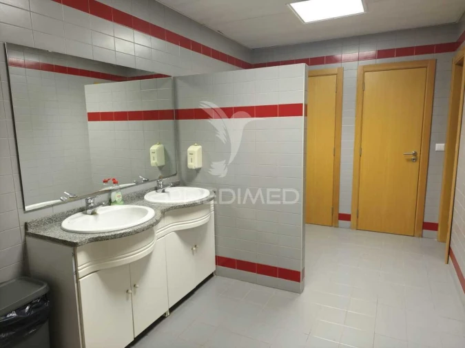 Prédio para Arrendamento em Faro (Sé e São Pedro) Foto 17