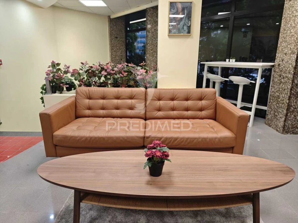 Prédio para Arrendamento em Faro (Sé e São Pedro) Foto 5