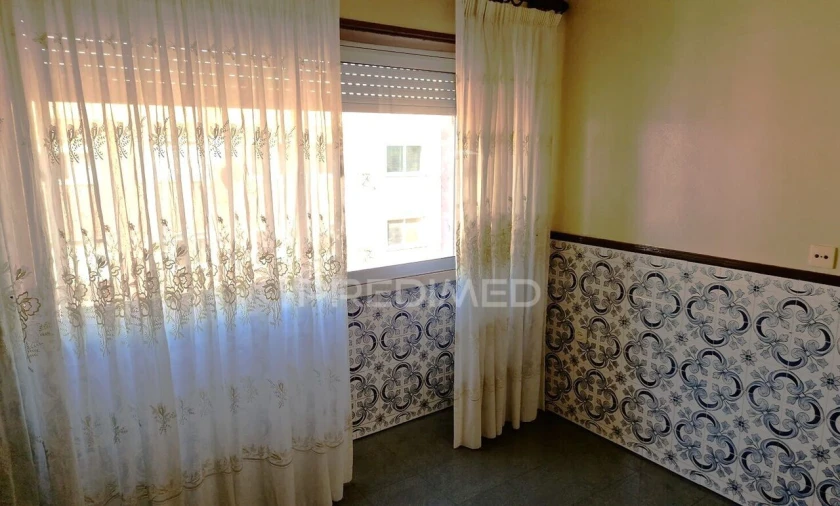 Apartamento T3 para Venda em Pontinha e Famões Foto 9