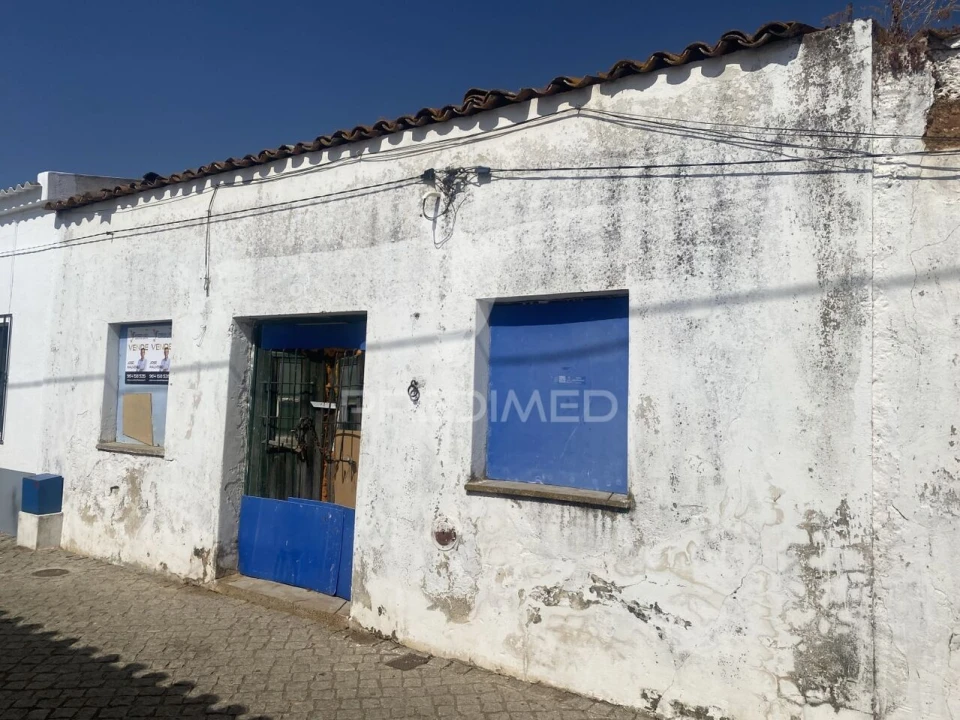 Moradia T2 para Venda em Albernoa e Trindade Foto 4