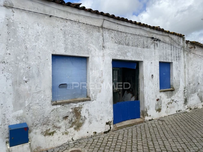 Moradia T2 para Venda em Albernoa e Trindade Foto 2