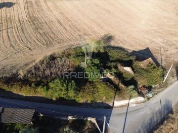 Moradia T3 para Venda em Achete, Azoia de Baixo e Póvoa de Santarém
