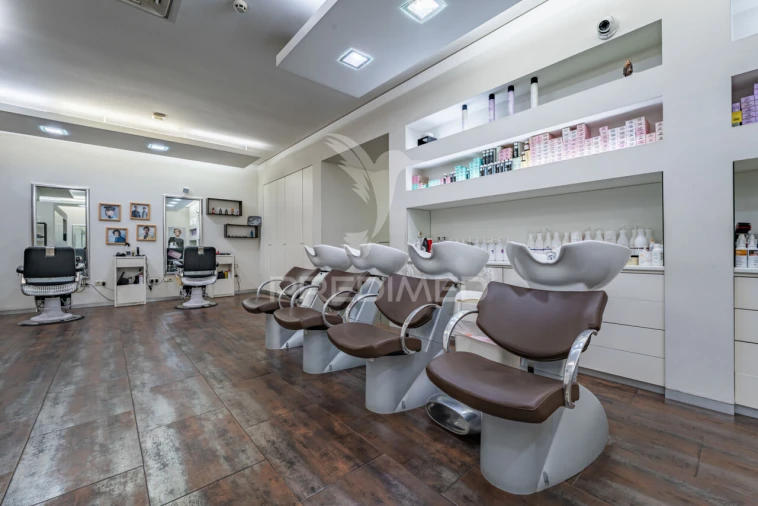 Loja para Venda em Santa Marinha e São Pedro da Afurada Foto 7