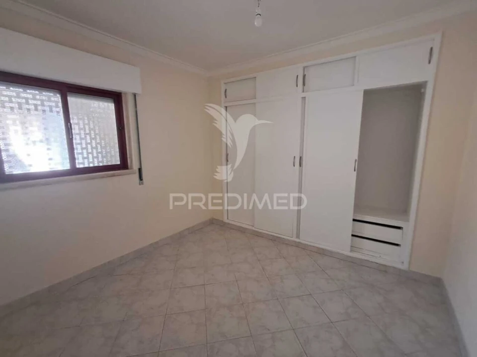 Apartamento T1 para Venda em São João das Lampas e Terrugem Foto 13