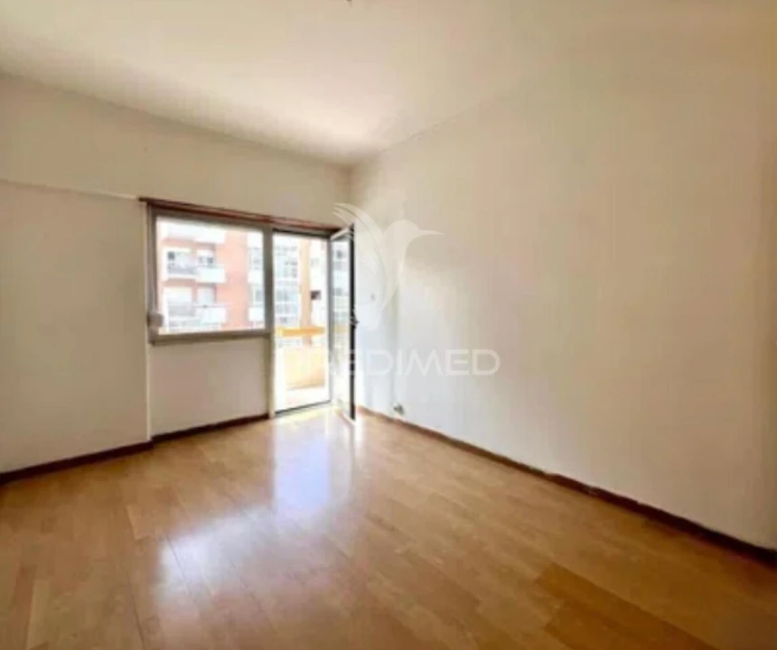 Apartamento T2 para Venda em Oeiras e São Julião da Barra, Paço de Arcos e Caxias Foto 2