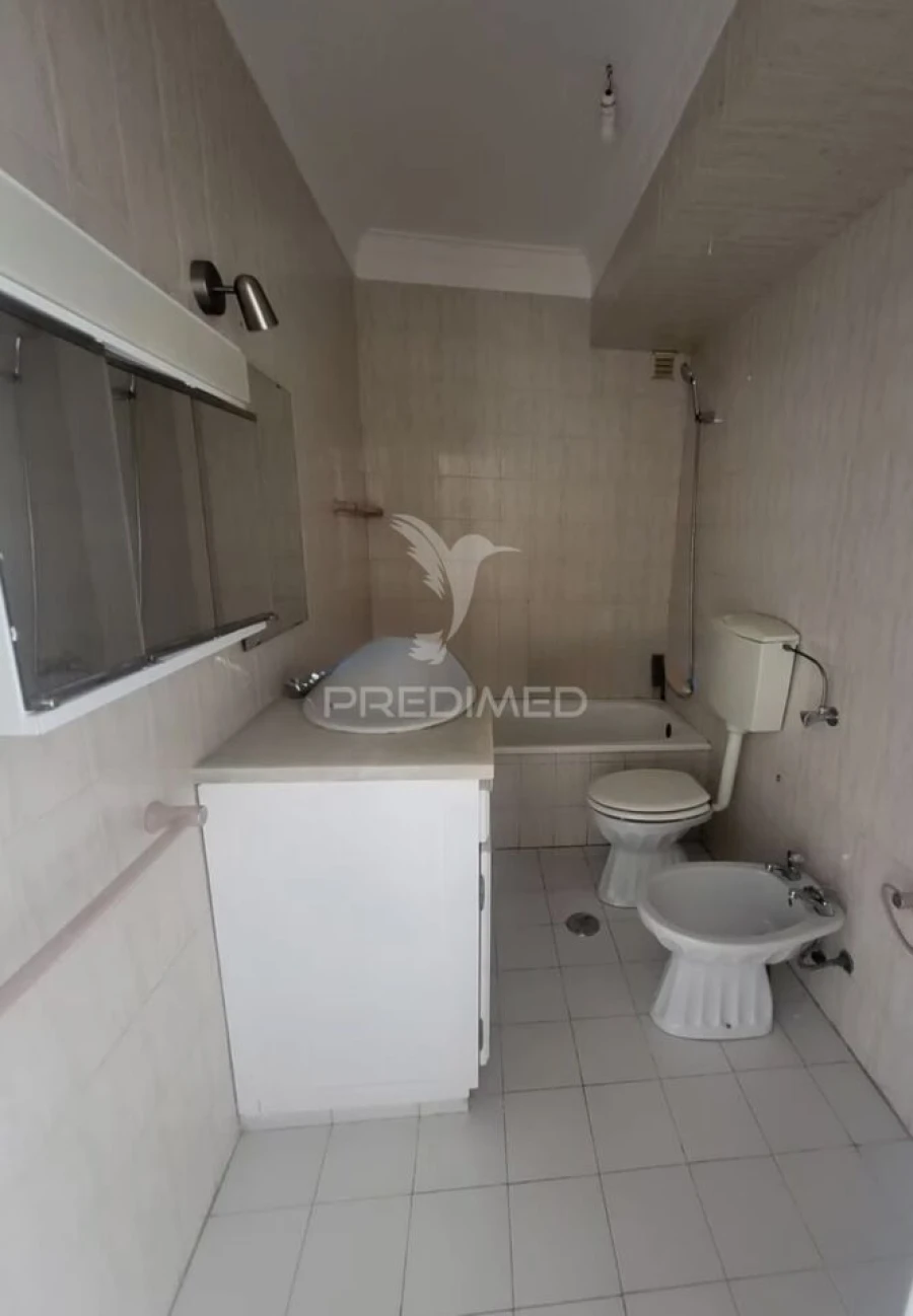 Apartamento T1 para Venda em São João das Lampas e Terrugem Foto 38