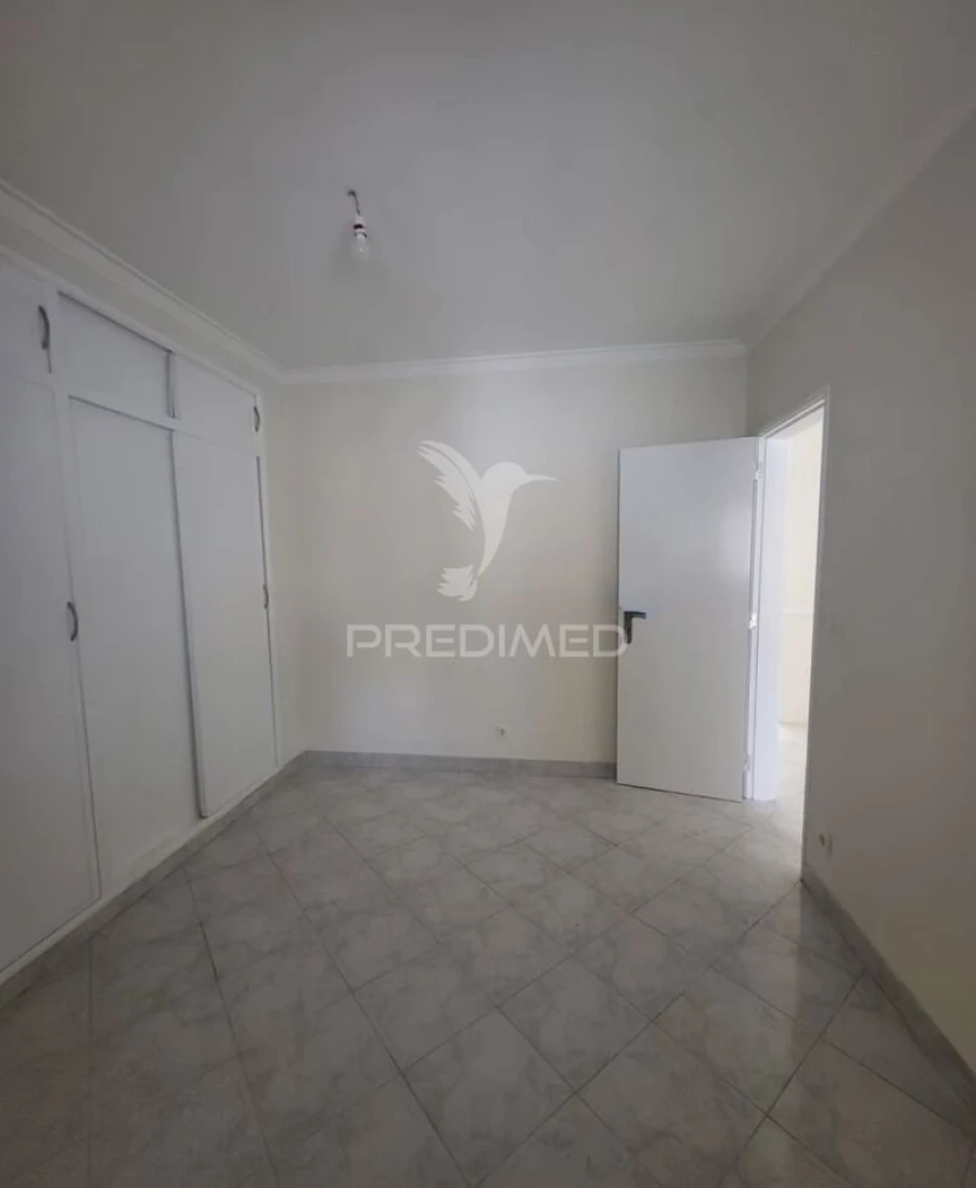 Apartamento T1 para Venda em São João das Lampas e Terrugem Foto 33