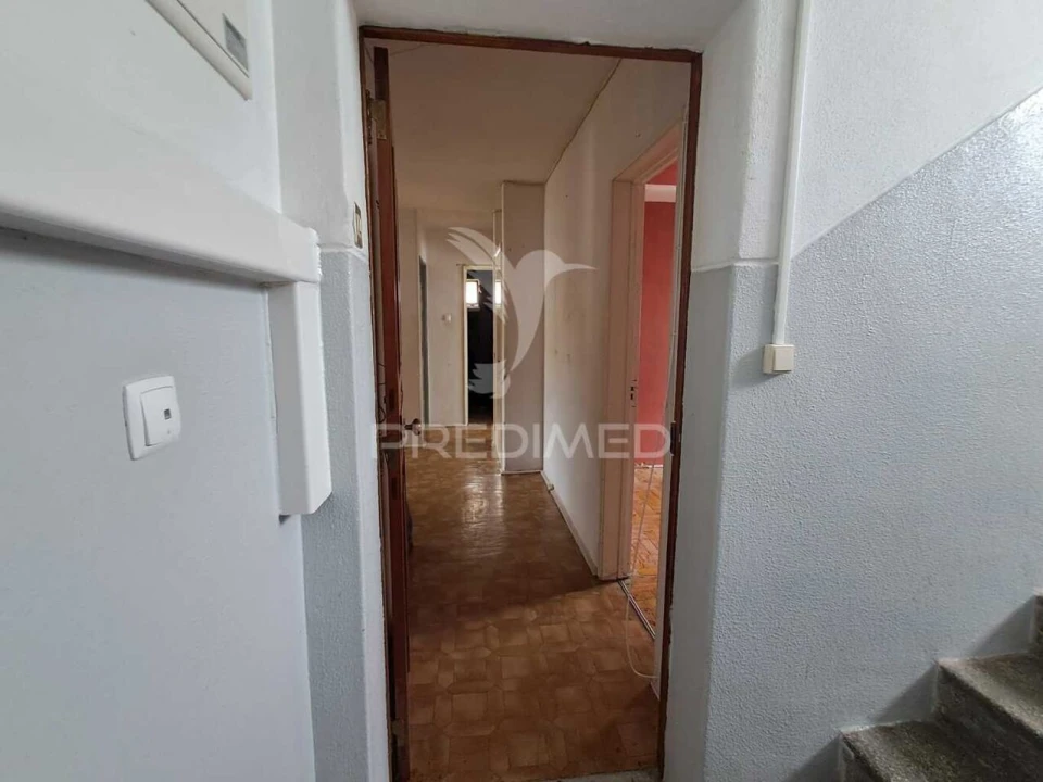 Apartamento T3 para Venda em Laranjeiro e Feijó Foto 4