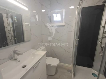 Apartamento T3 para Venda em Laranjeiro e Feijó