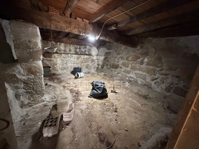 Moradia T3 para Venda em Santa Cruz do Douro e São Tomé de Covelas Foto 4