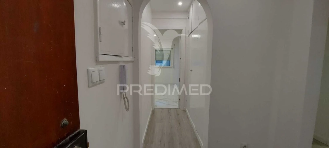 Apartamento T2 para Venda em Barreiro e Lavradio Foto 7