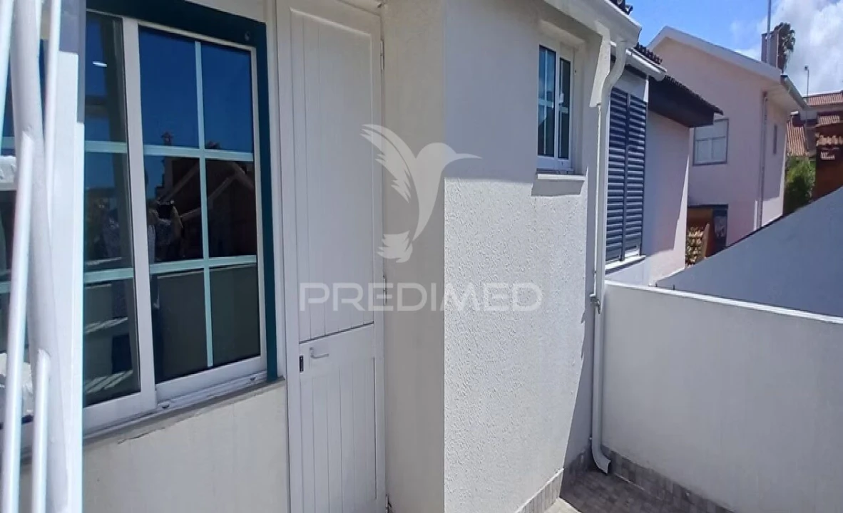 Moradia T5 para Venda em Carcavelos e Parede Foto 7