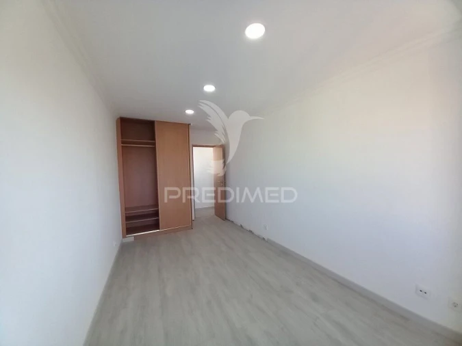 Moradia T5 para Venda em Carcavelos e Parede Foto 30