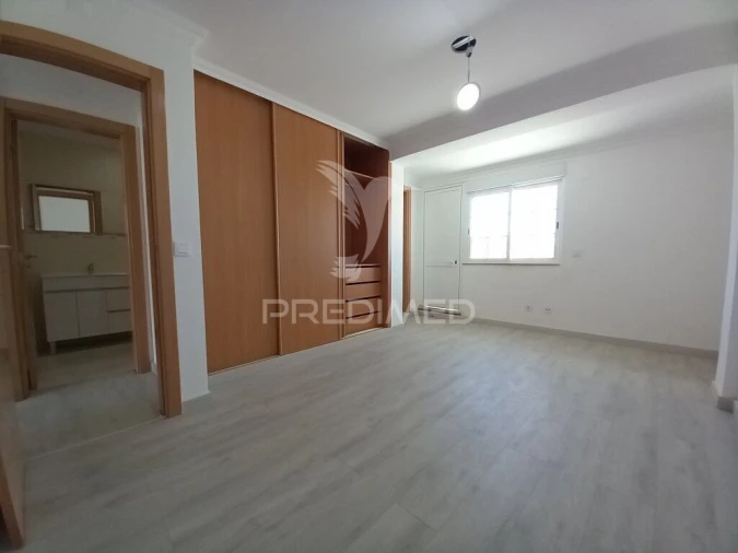 Moradia T5 para Venda em Carcavelos e Parede Foto 22