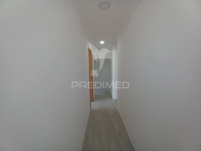 Moradia T5 para Venda em Carcavelos e Parede Foto 32