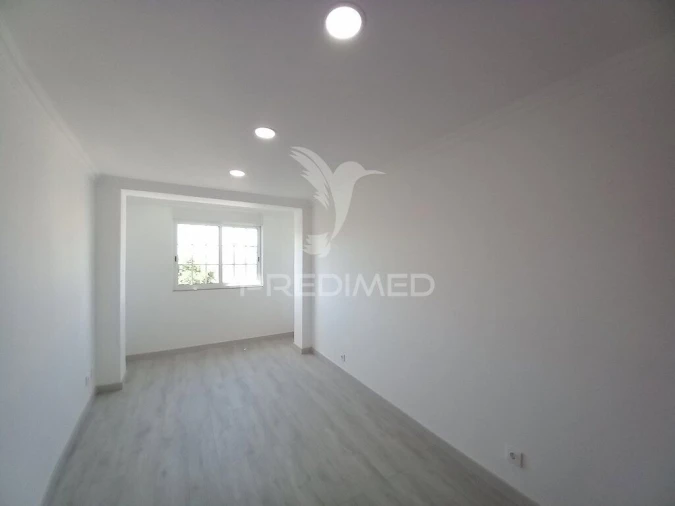 Moradia T5 para Venda em Carcavelos e Parede Foto 29