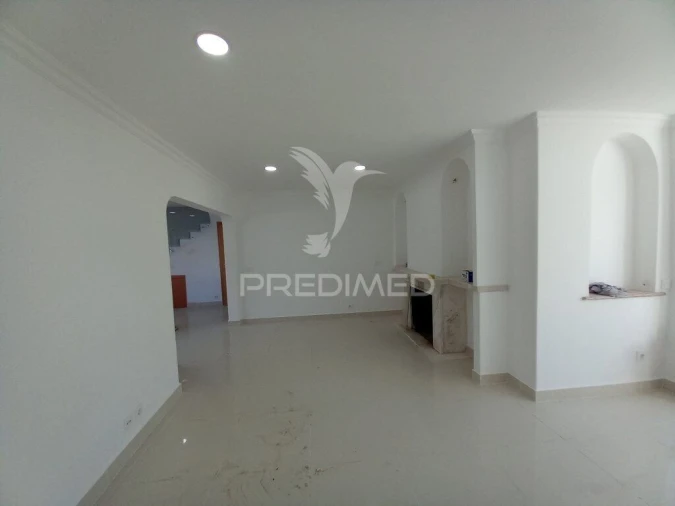 Moradia T5 para Venda em Carcavelos e Parede Foto 10