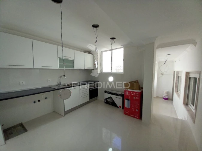 Moradia T5 para Venda em Carcavelos e Parede Foto 37