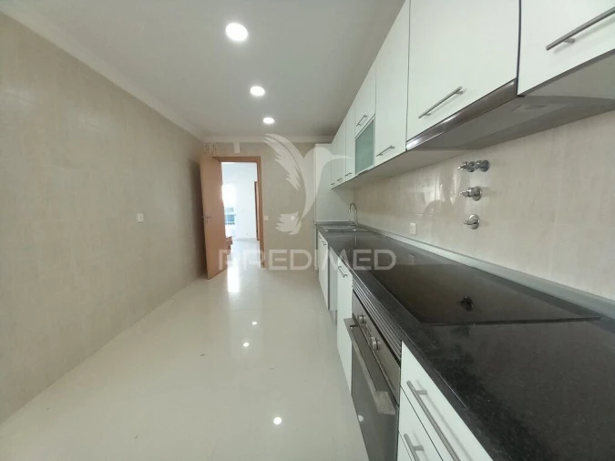 Moradia T5 para Venda em Carcavelos e Parede Foto 2