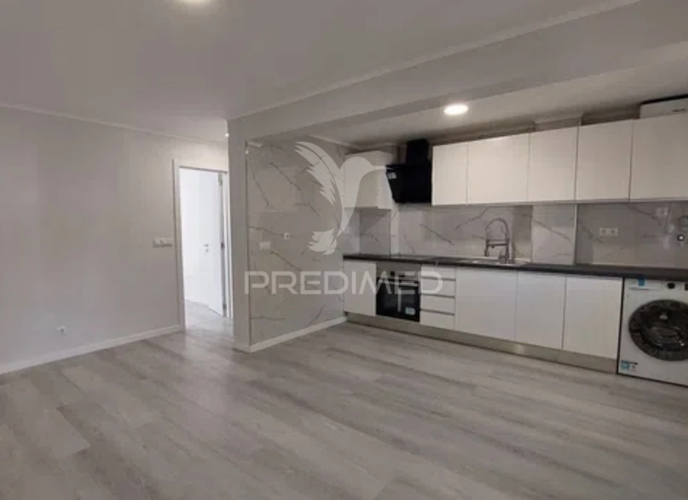 Apartamento T3 para Venda em Laranjeiro e Feijó Foto 12