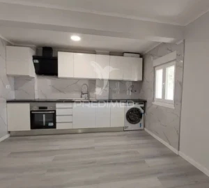 Apartamento T3 para Venda em Laranjeiro e Feijó
