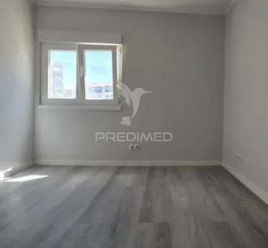 Apartamento T3 para Venda em Laranjeiro e Feijó Foto 15