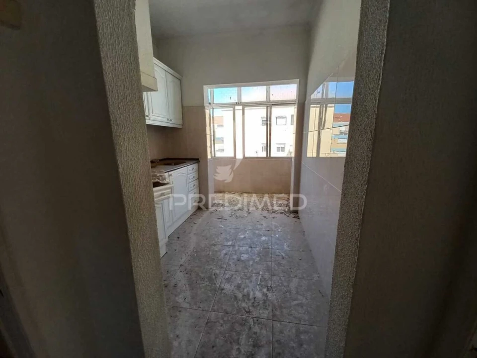 Apartamento T1 para Venda em Baixa da Banheira e Vale da Amoreira Foto 5