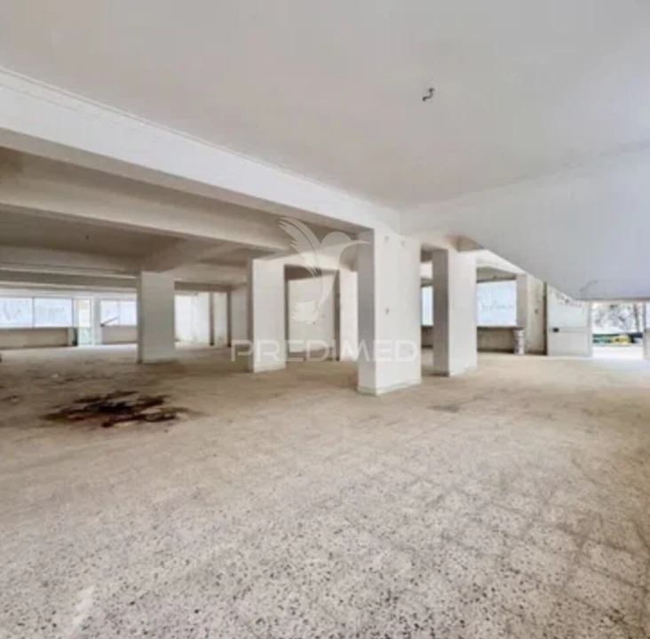 Loja para Venda em Agualva e Mira-Sintra Foto 1