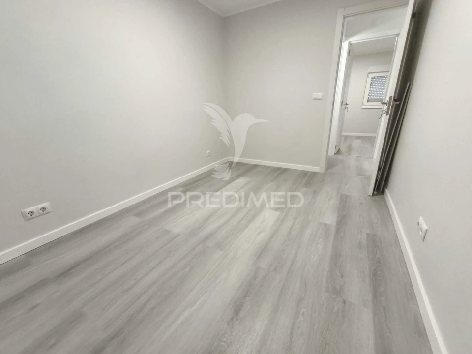 Apartamento T3 para Venda em Laranjeiro e Feijó Foto 12