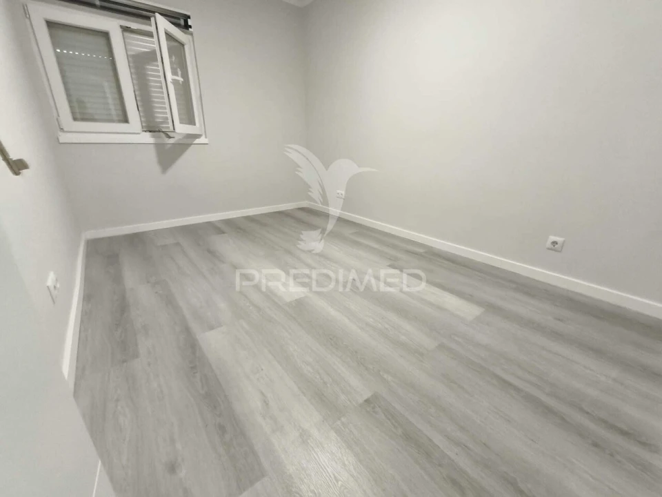 Apartamento T3 para Venda em Laranjeiro e Feijó Foto 13