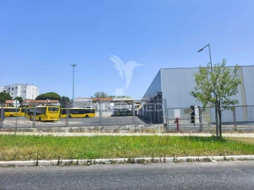 Apartamento T3 para Venda em Laranjeiro e Feijó