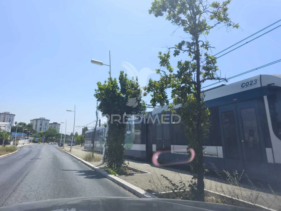 Apartamento T3 para Venda em Laranjeiro e Feijó Foto 28