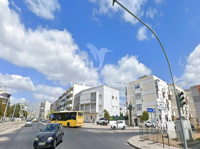 Apartamento T3 para Venda em Laranjeiro e Feijó Foto 25