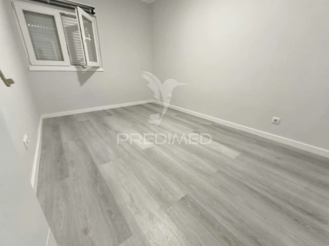 Apartamento T3 para Venda em Laranjeiro e Feijó Foto 13