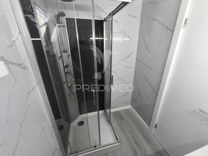 Apartamento T3 para Venda em Laranjeiro e Feijó Foto 17