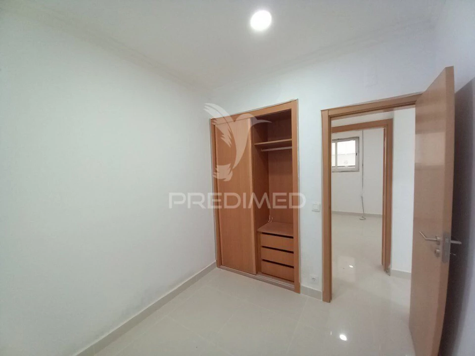 Moradia T3 para Venda em Carcavelos e Parede Foto 28