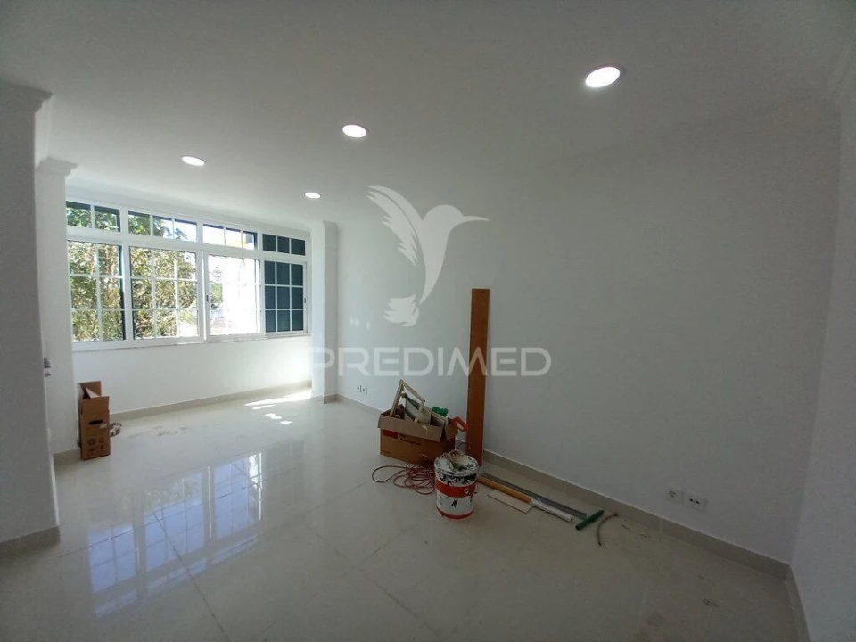 Moradia T3 para Venda em Carcavelos e Parede Foto 13