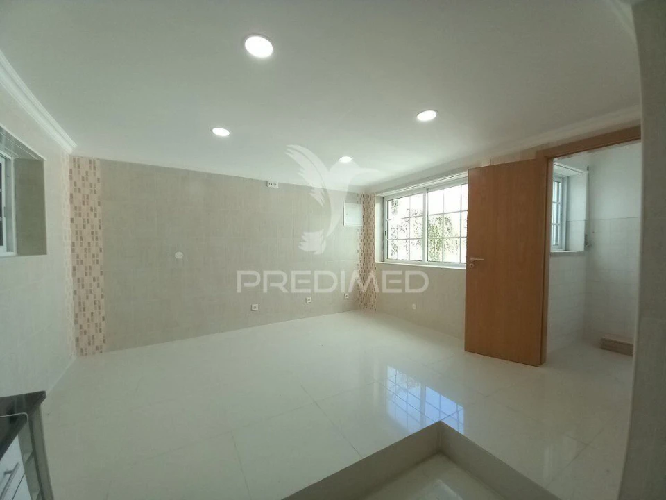 Moradia T3 para Venda em Carcavelos e Parede Foto 21