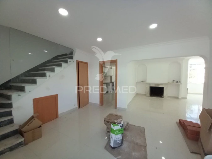 Moradia T3 para Venda em Carcavelos e Parede Foto 11