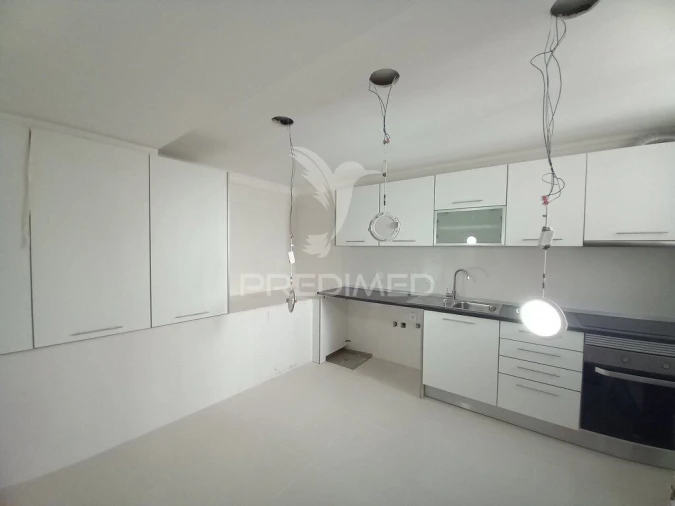 Moradia T3 para Venda em Carcavelos e Parede Foto 18