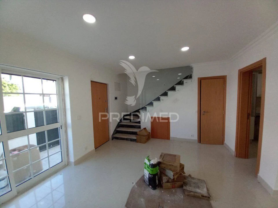 Moradia T3 para Venda em Carcavelos e Parede Foto 14