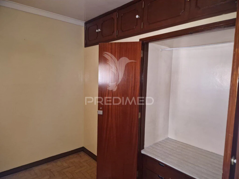 Apartamento T2 para Venda em Pontinha e Famões Foto 19