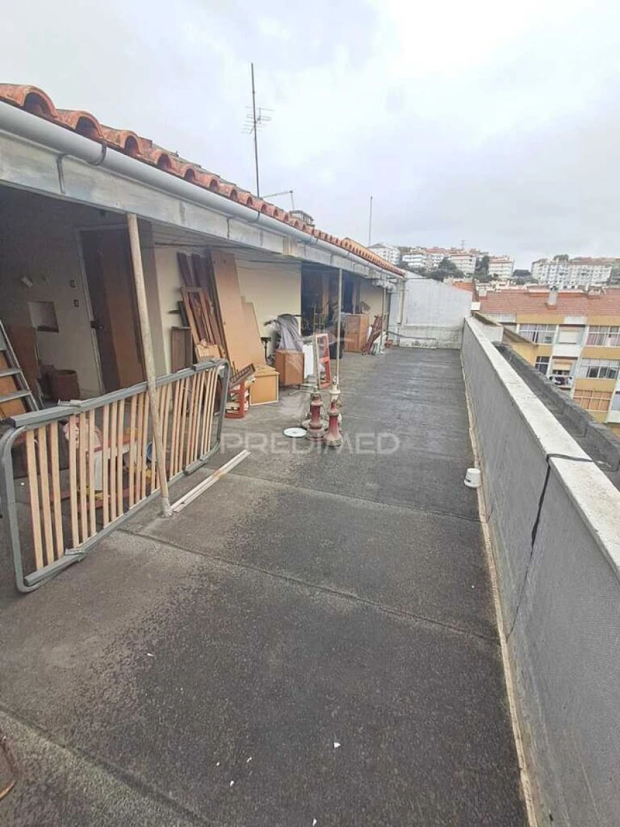 Apartamento T2 para Venda em Agualva e Mira-Sintra Foto 21