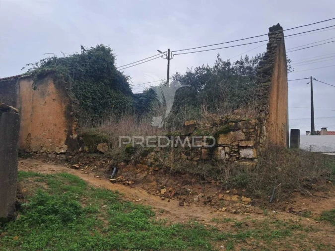 Moradia T0 para Venda em Azueira e Sobral da Abelheira Foto 2