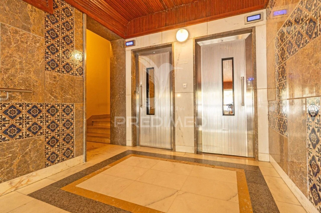 Apartamento T3 para Venda em Almada, Cova da Piedade, Pragal e Cacilhas Foto 27