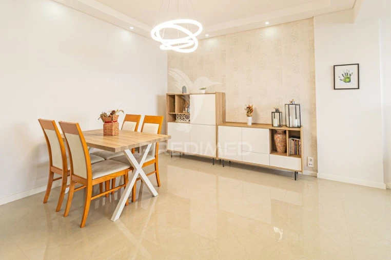 Apartamento T3 para Venda em Almada, Cova da Piedade, Pragal e Cacilhas Foto 5